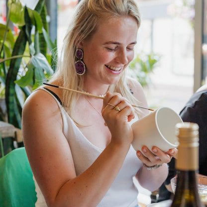 Kolibri Creatives | Verfpakket voor het schilderen van 12 bloempotten + succulenten | voor minimaal 4 personen | Ware kunstenaar